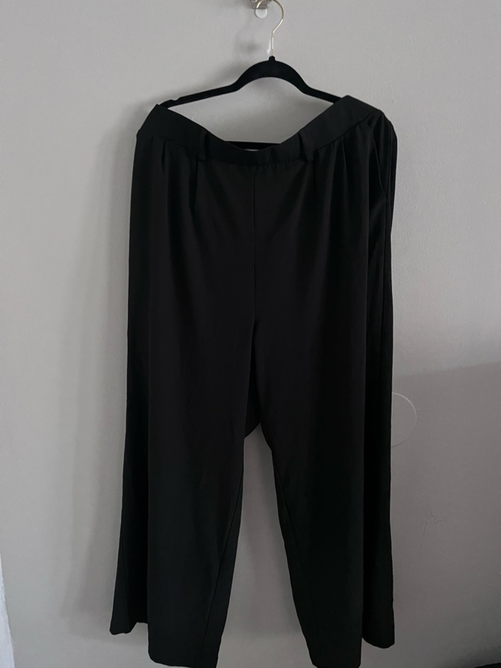 Torrid black trouser pants elastic waist size 3